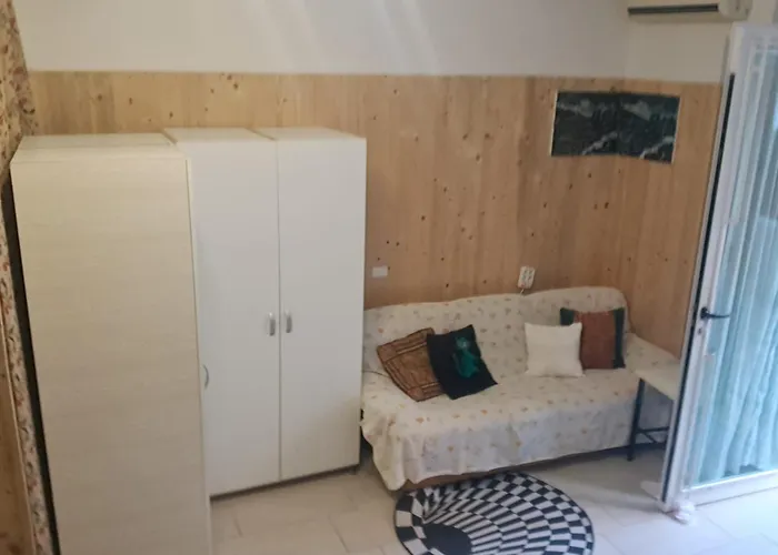 Dimoramadonnella Bari