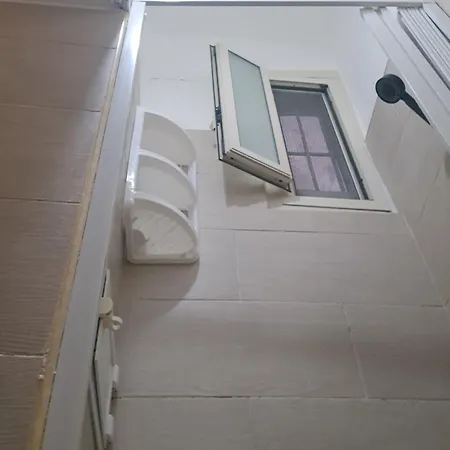 Dimoramadonnella * باري