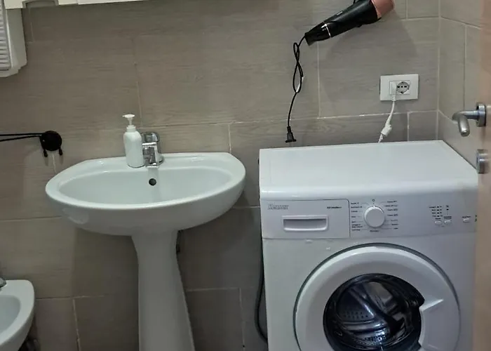 Dimoramadonnella * Bari